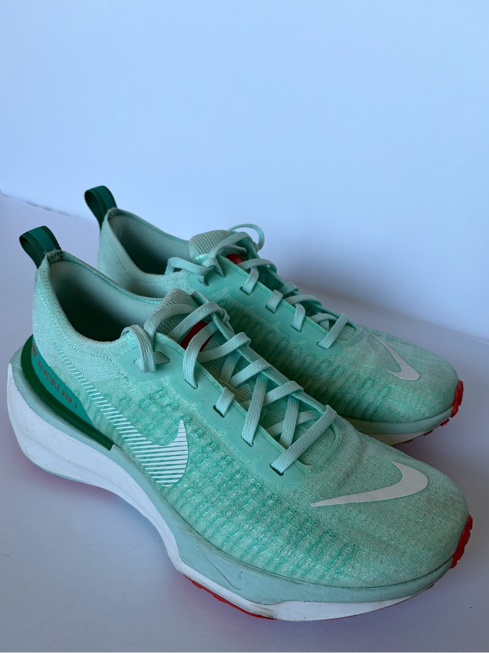 Nike ZoomX Invincible Run 3 Jade Ice Mint women’s Sz 9, like new.